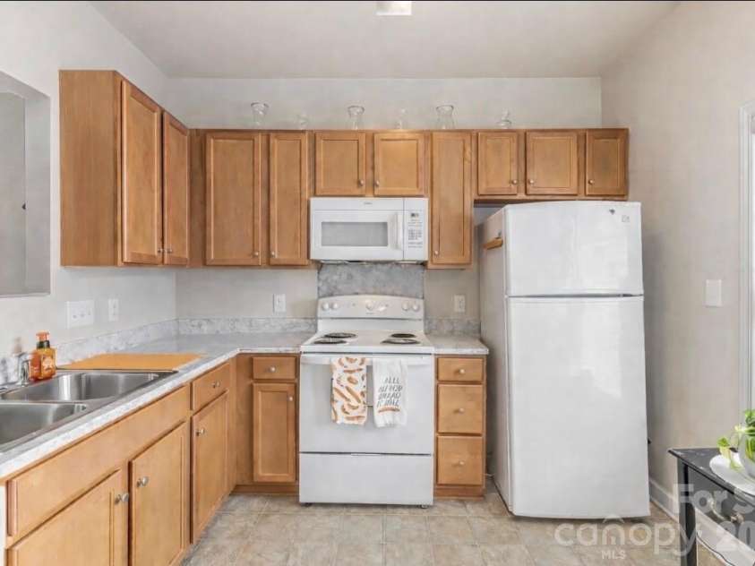 7167 April Mist Trail, Huntersville, NC 28078.  MLS# CAR4315251, YatesRealty ID 9352. 