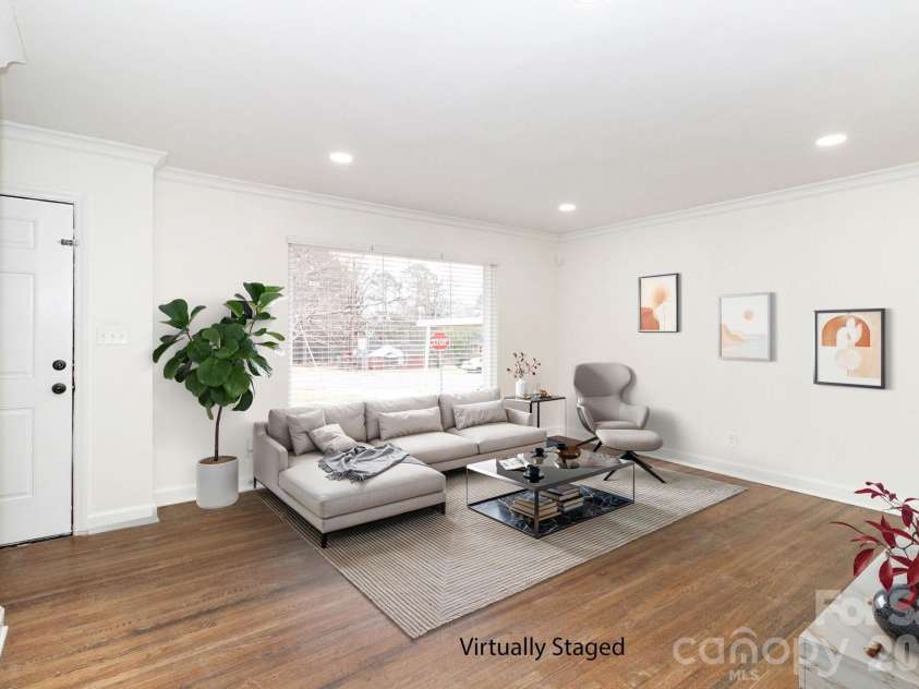 1701 Irma Street, Charlotte, NC 28216.  MLS# CAR4343874, YatesRealty ID 9353. 
