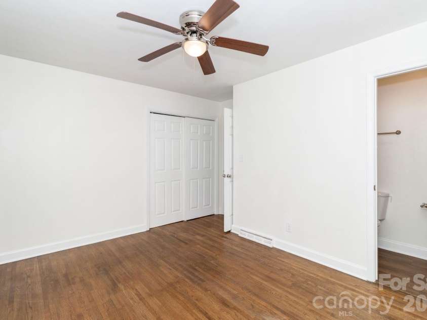 1701 Irma Street, Charlotte, NC 28216.  MLS# CAR4343874, YatesRealty ID 9353. 