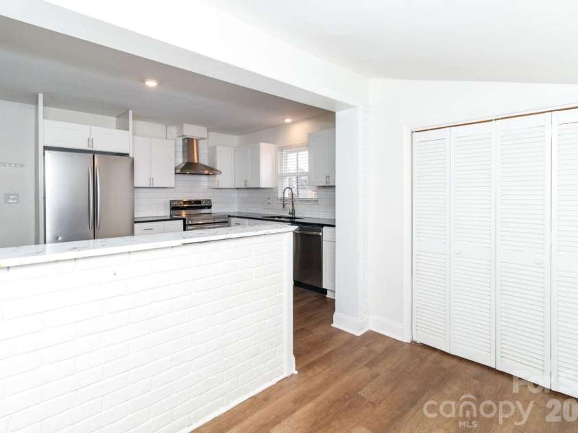 1701 Irma Street, Charlotte, NC 28216.  MLS# CAR4413768, YatesRealty ID 9353. 