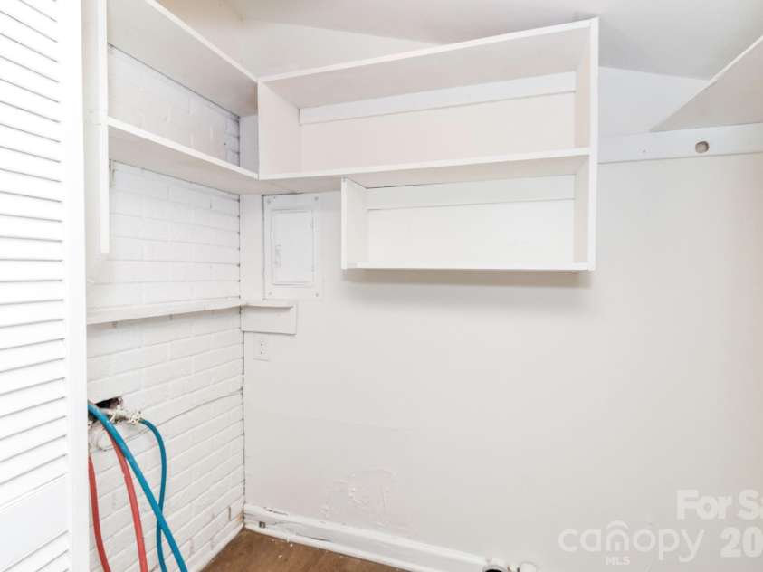 1701 Irma Street, Charlotte, NC 28216.  MLS# CAR4413768, YatesRealty ID 9353. 