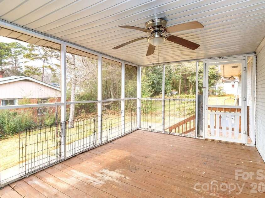 1701 Irma Street, Charlotte, NC 28216.  MLS# CAR4413768, YatesRealty ID 9353. 