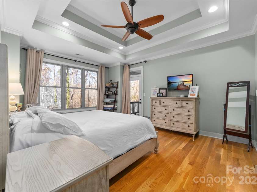 404 Yorkfield Drive, Shelby, NC 28150.  MLS# CAR4205572, YatesRealty ID 9353. Another view of the primary suite.