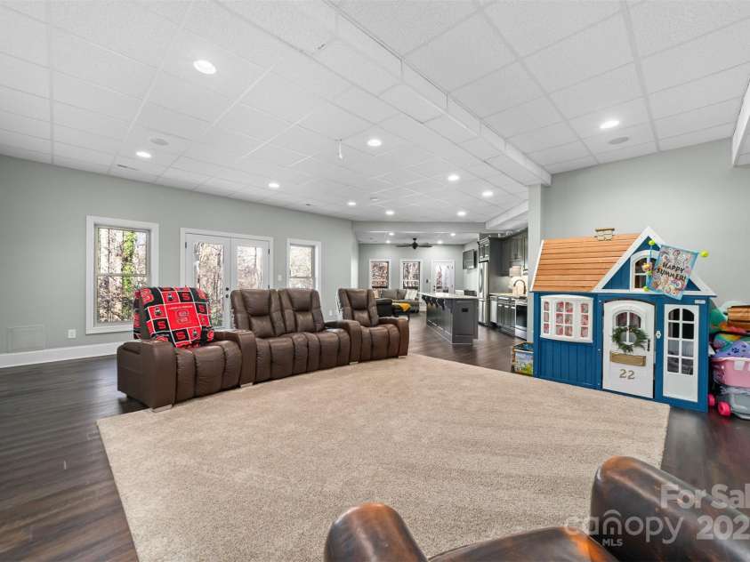 404 Yorkfield Drive, Shelby, NC 28150.  MLS# CAR4205572, YatesRealty ID 9353. Definitely not a dark basement!