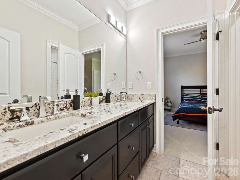 18502 Green Knoll Trace, Davidson, NC 28036.  MLS# CAR4364534, YatesRealty ID 9354. 