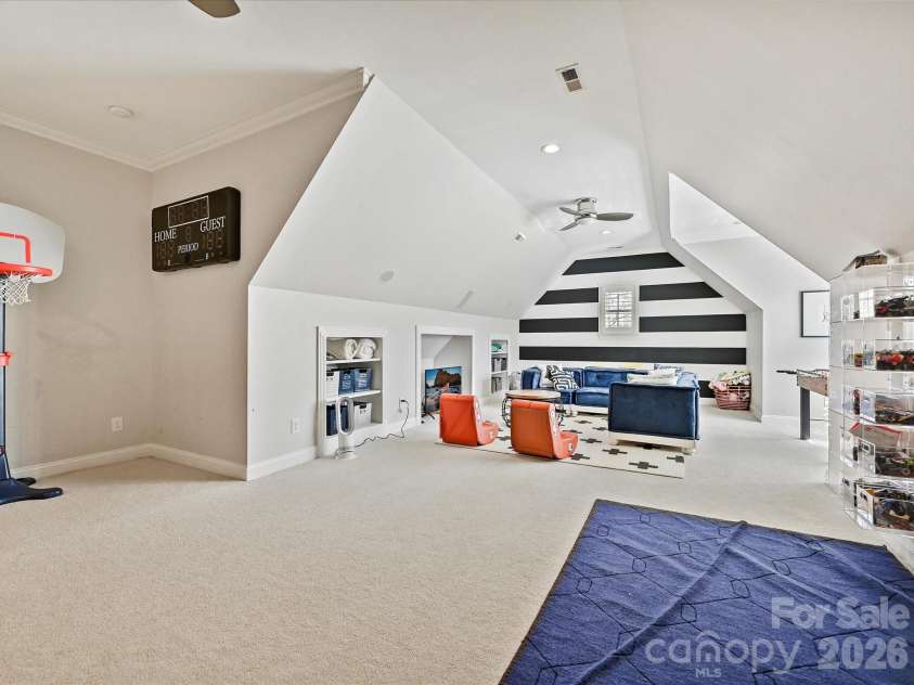 18502 Green Knoll Trace, Davidson, NC 28036.  MLS# CAR4364534, YatesRealty ID 9354. 