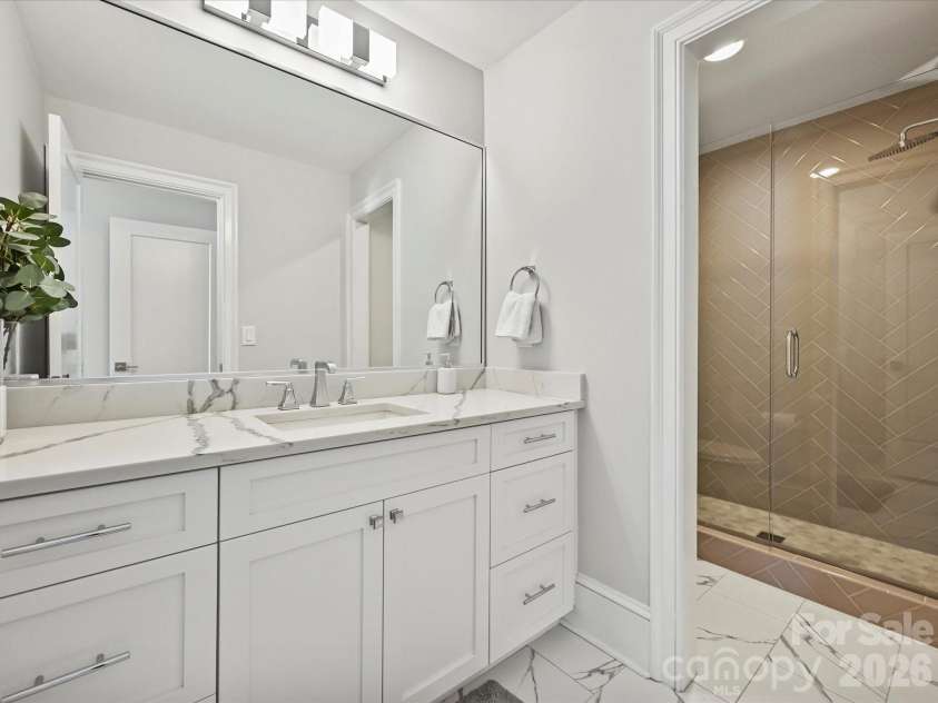 18502 Green Knoll Trace, Davidson, NC 28036.  MLS# CAR4364534, YatesRealty ID 9354. 
