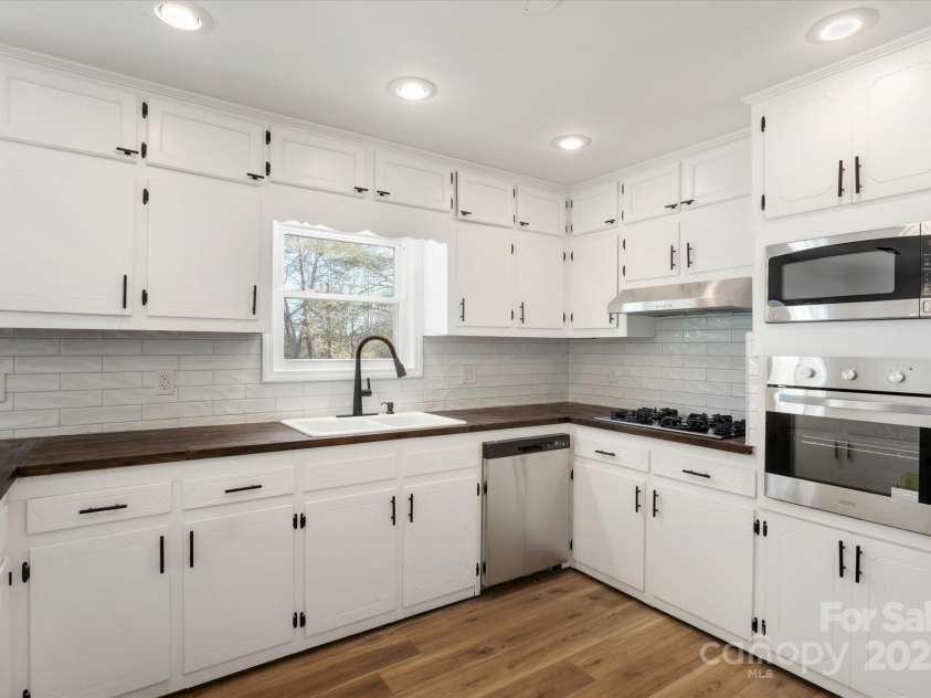 548 Old Wagy Road, Forest City, NC 28043.  MLS# CAR4217858, YatesRealty ID 9356. 