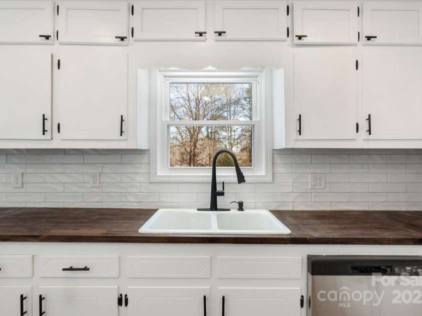 548 Old Wagy Road, Forest City, NC 28043.  MLS# CAR4217858, YatesRealty ID 9356. 