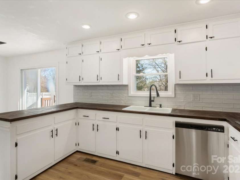 548 Old Wagy Road, Forest City, NC 28043.  MLS# CAR4217858, YatesRealty ID 9356. 