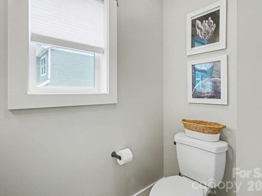 9 Crane Street, Asheville, NC 28806.  MLS# CAR4354712, YatesRealty ID 9356. 