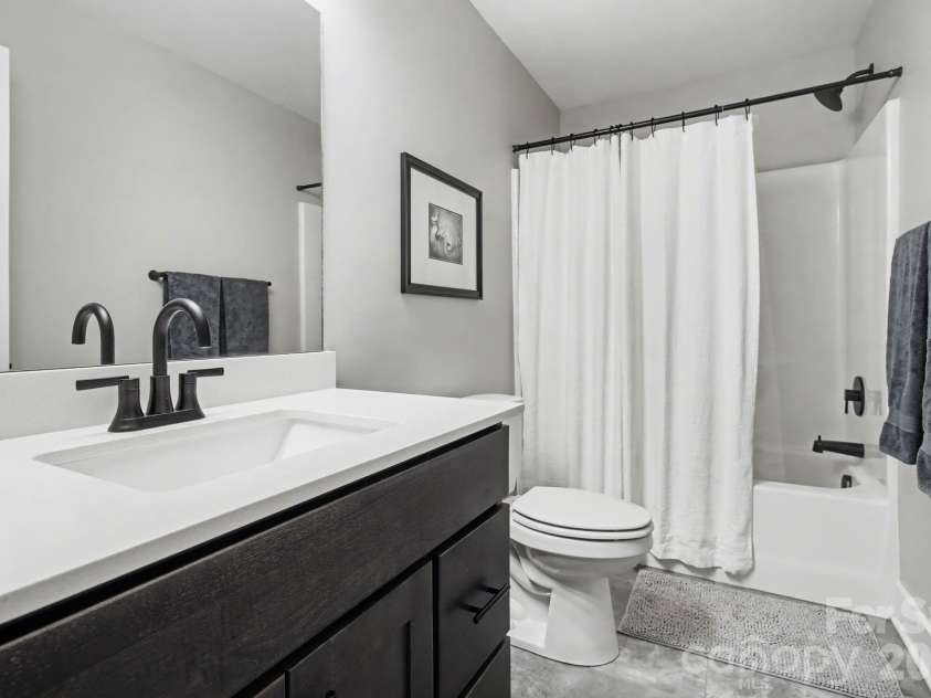 9 Crane Street, Asheville, NC 28806.  MLS# CAR4354712, YatesRealty ID 9356. 