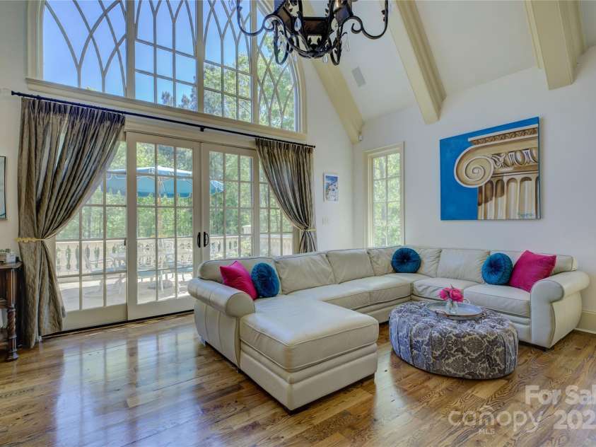 16908 Ashton Oaks Drive, Charlotte, NC 28278.  MLS# CAR4198015, YatesRealty ID 9358. 