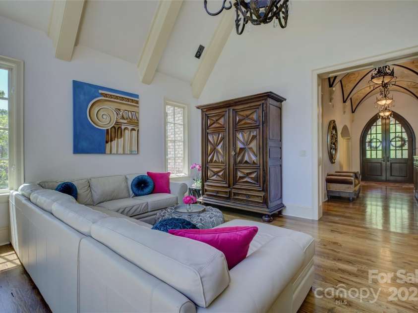 16908 Ashton Oaks Drive, Charlotte, NC 28278.  MLS# CAR4198015, YatesRealty ID 9358. 