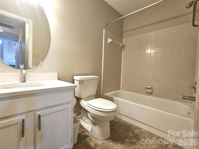 3604 Edmund Court, Matthews, NC 28105.  MLS# CAR4351458, YatesRealty ID 9359. 