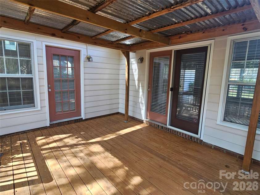 3604 Edmund Court, Matthews, NC 28105.  MLS# CAR4351458, YatesRealty ID 9359. 