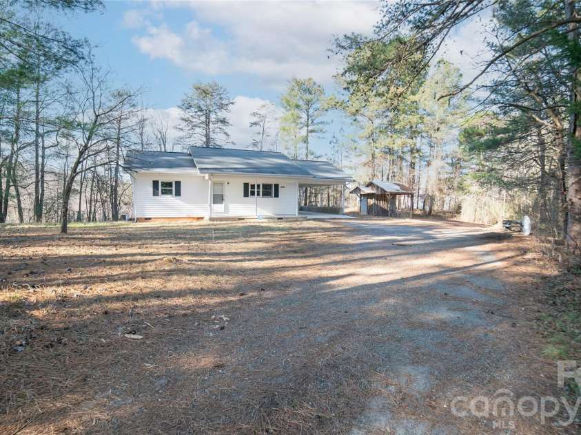 7340 Downs Avenue, Connelly Springs, NC 28612.  MLS# CAR4336042, YatesRealty ID 936. 