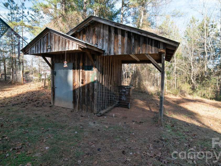 7340 Downs Avenue, Connelly Springs, NC 28612.  MLS# CAR4336042, YatesRealty ID 936. 