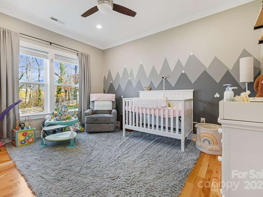 296 Ridge View Drive, Clyde, NC 28721.  MLS# CAR4211197, YatesRealty ID 9360. 