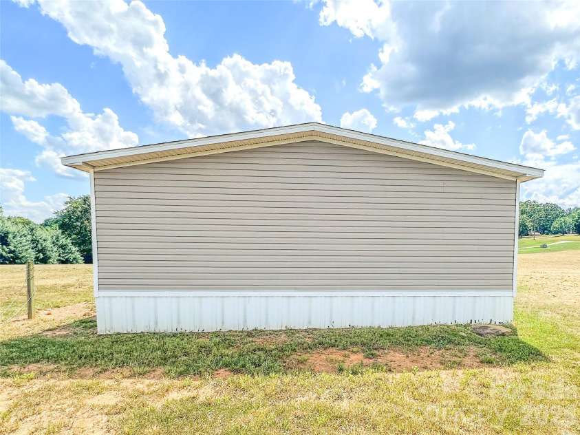 356 Brooks Road Extension, Bostic, NC 28018.  MLS# CAR4286314, YatesRealty ID 9360. 