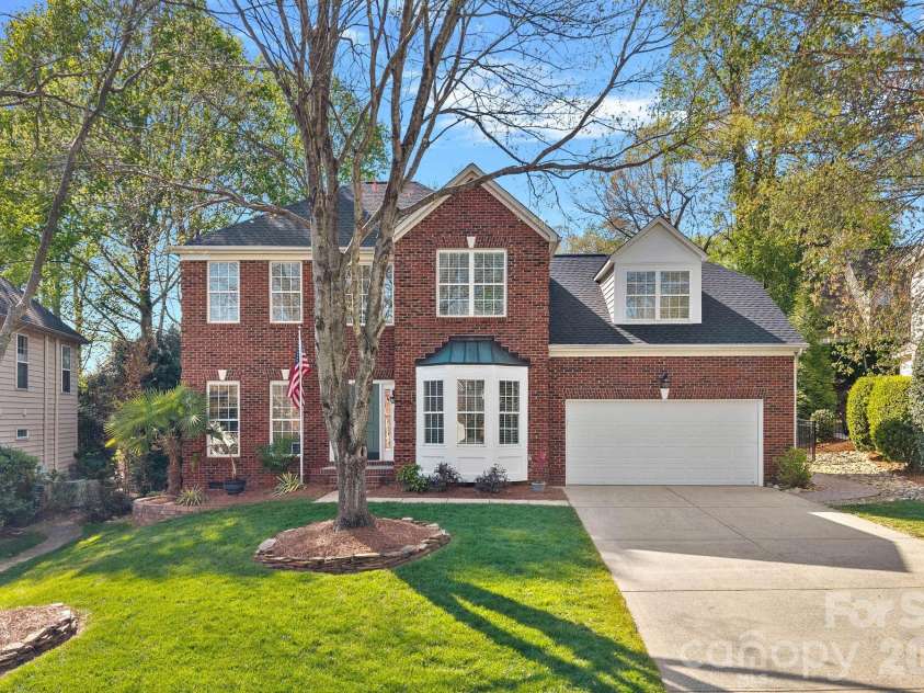 19516 Trintella Lane, Cornelius, NC 28031.  MLS# CAR4359826, YatesRealty ID 9361. 