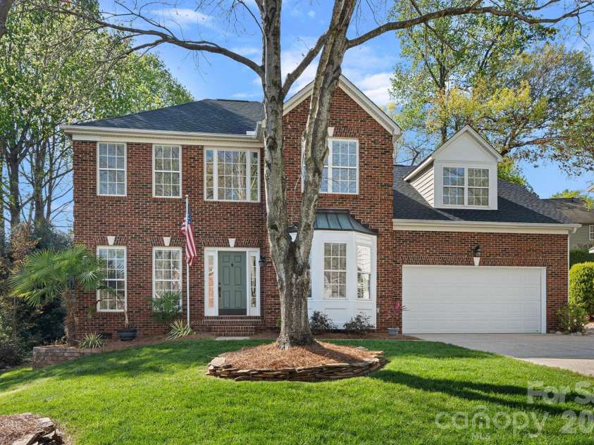 19516 Trintella Lane, Cornelius, NC 28031.  MLS# CAR4359826, YatesRealty ID 9361. 