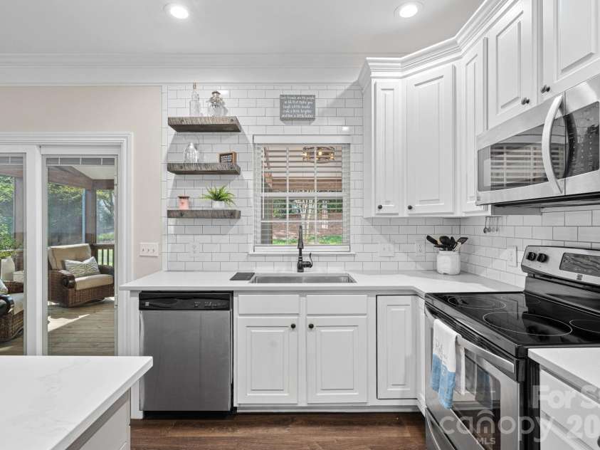 19516 Trintella Lane, Cornelius, NC 28031.  MLS# CAR4359826, YatesRealty ID 9361. 