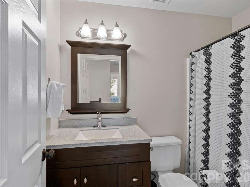 19516 Trintella Lane, Cornelius, NC 28031.  MLS# CAR4359826, YatesRealty ID 9361. 