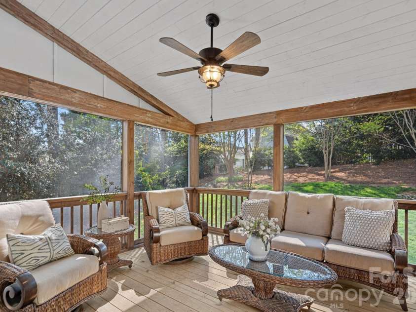 19516 Trintella Lane, Cornelius, NC 28031.  MLS# CAR4359826, YatesRealty ID 9361. 