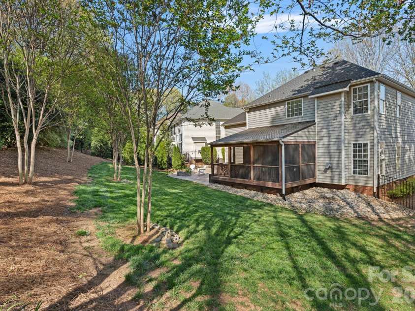 19516 Trintella Lane, Cornelius, NC 28031.  MLS# CAR4359826, YatesRealty ID 9361. 