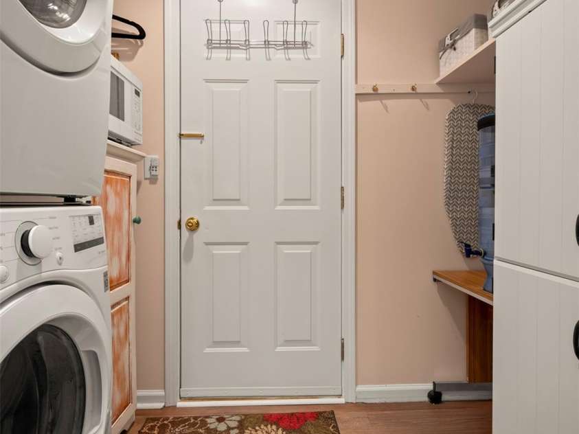 17 Tisha Lane, Hendersonville, NC 28739.  MLS# CAR4250520, YatesRealty ID 9362. 