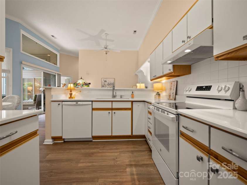 17 Tisha Lane, Hendersonville, NC 28739.  MLS# CAR4250520, YatesRealty ID 9362. 