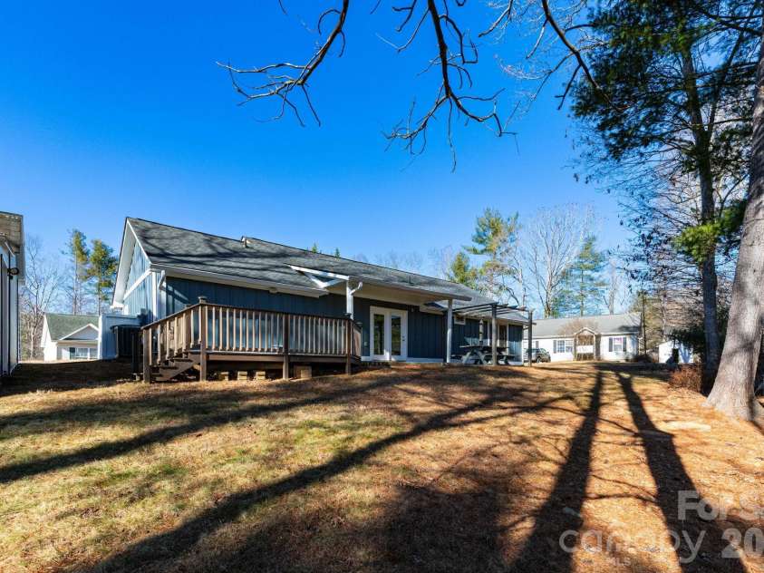 7 McGee Ridge Road, Fairview, NC 28730.  MLS# CAR4327576, YatesRealty ID 9362. Large, flat back yard.