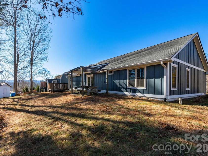7 McGee Ridge Road, Fairview, NC 28730.  MLS# CAR4327576, YatesRealty ID 9362. Yard space. 