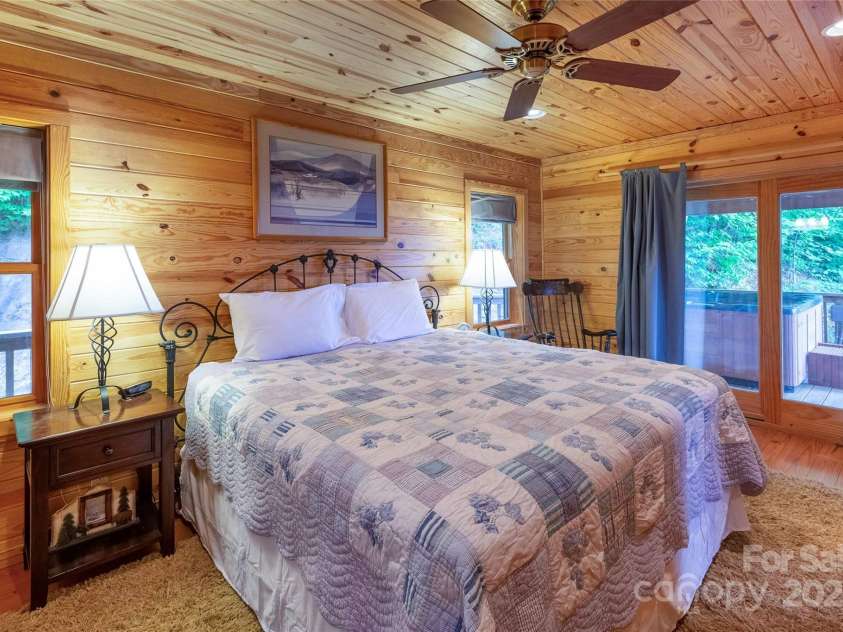 278 Talisi Trail, Whittier, NC 28789.  MLS# CAR4240743, YatesRealty ID 9363. Primary bedroom on main level