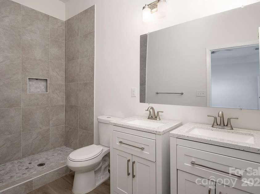 1305 Price Avenue, Kannapolis, NC 28081.  MLS# CAR4234948, YatesRealty ID 9364. Primary Bath