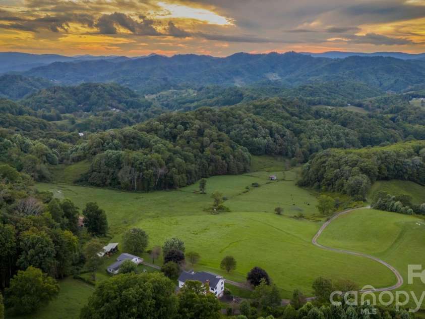 840 Ed Williams Road, Zionville, NC 28698.  MLS# CAR4182614, YatesRealty ID 9364. 