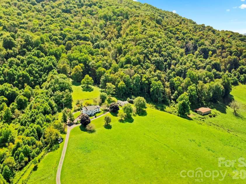840 Ed Williams Road, Zionville, NC 28698.  MLS# CAR4182614, YatesRealty ID 9364. 