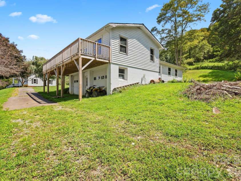840 Ed Williams Road, Zionville, NC 28698.  MLS# CAR4182614, YatesRealty ID 9364. 