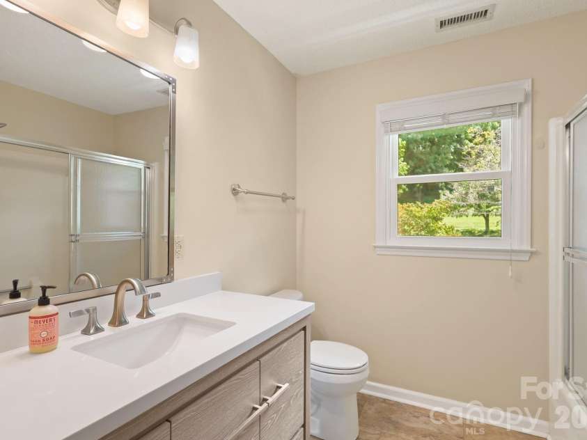 840 Ed Williams Road, Zionville, NC 28698.  MLS# CAR4182614, YatesRealty ID 9364. 