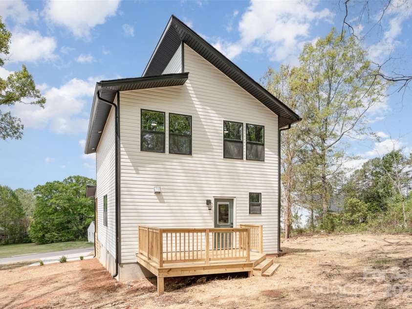 1314 Eddie Street, Gastonia, NC 28054.  MLS# CAR4245888, YatesRealty ID 9365. Back yard view of home