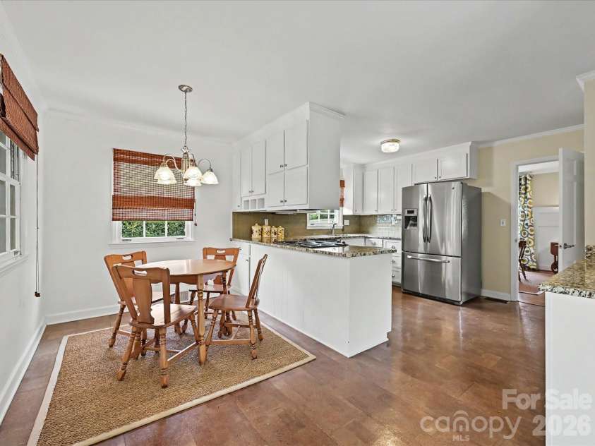 3927 Barclay Downs Drive, Charlotte, NC 28209.  MLS# CAR4356826, YatesRealty ID 9366. Breakfast Area