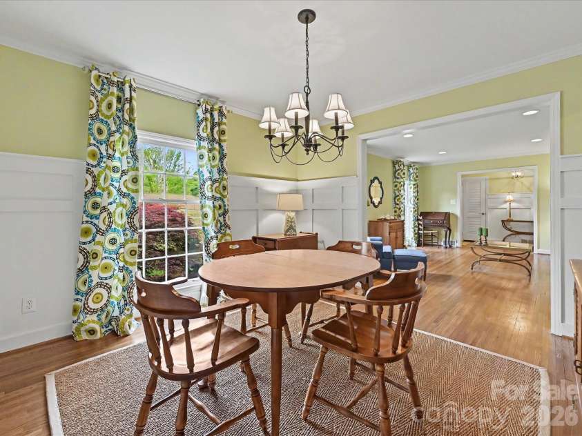 3927 Barclay Downs Drive, Charlotte, NC 28209.  MLS# CAR4356826, YatesRealty ID 9366. Dining Room