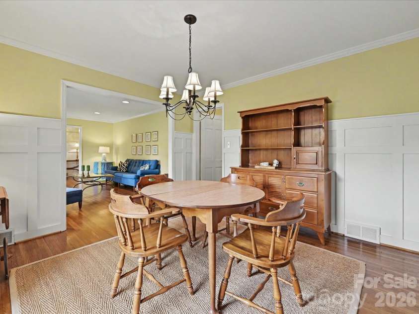 3927 Barclay Downs Drive, Charlotte, NC 28209.  MLS# CAR4356826, YatesRealty ID 9366. Dining Room