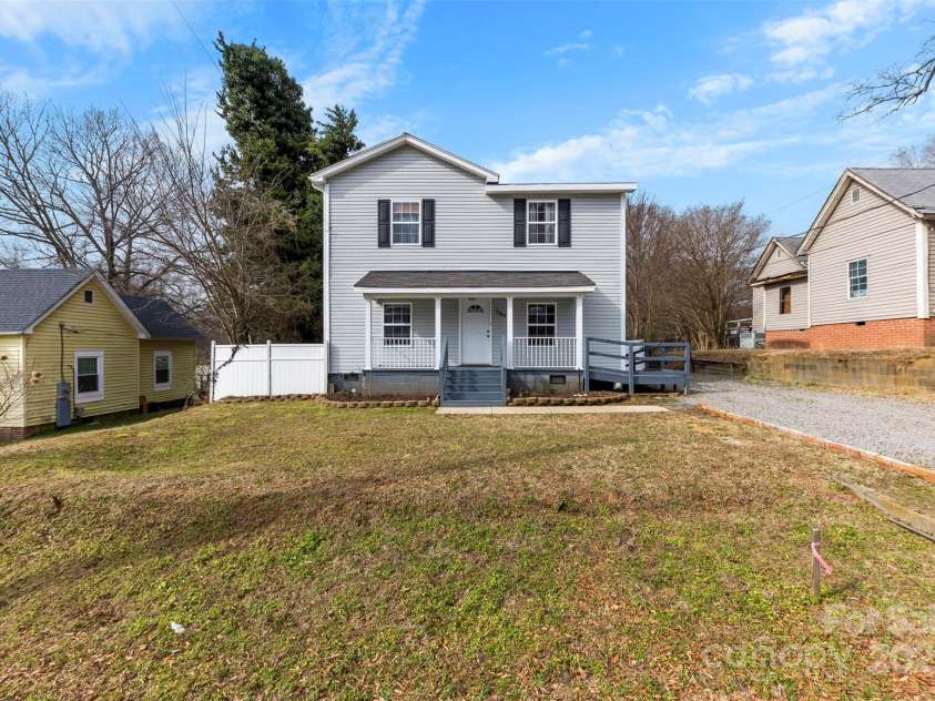 590 Main Street, Concord, NC 28027.  MLS# CAR4222529, YatesRealty ID 9367. 