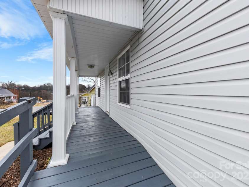 590 Main Street, Concord, NC 28027.  MLS# CAR4222529, YatesRealty ID 9367. 