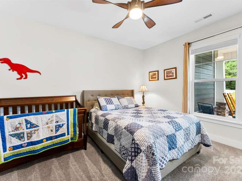 130 Candlewood Drive, Kings Mountain, NC 28086.  MLS# CAR4250871, YatesRealty ID 9368. 