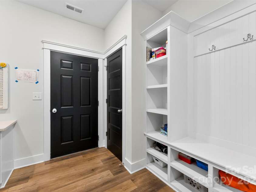 130 Candlewood Drive, Kings Mountain, NC 28086.  MLS# CAR4250871, YatesRealty ID 9368. 