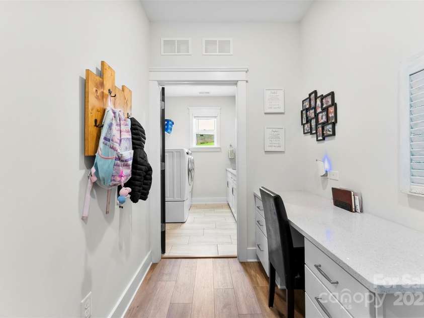 130 Candlewood Drive, Kings Mountain, NC 28086.  MLS# CAR4250871, YatesRealty ID 9368. 