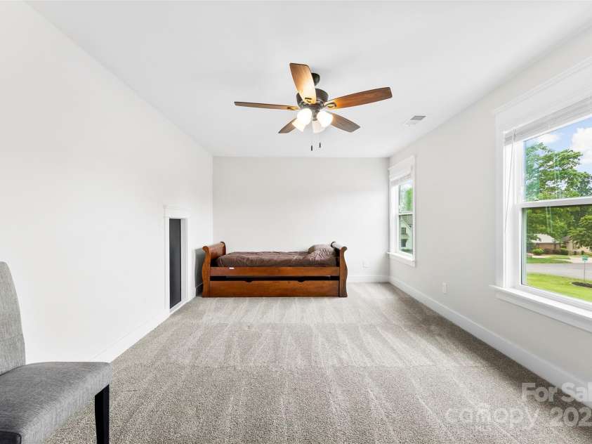 130 Candlewood Drive, Kings Mountain, NC 28086.  MLS# CAR4250871, YatesRealty ID 9368. 